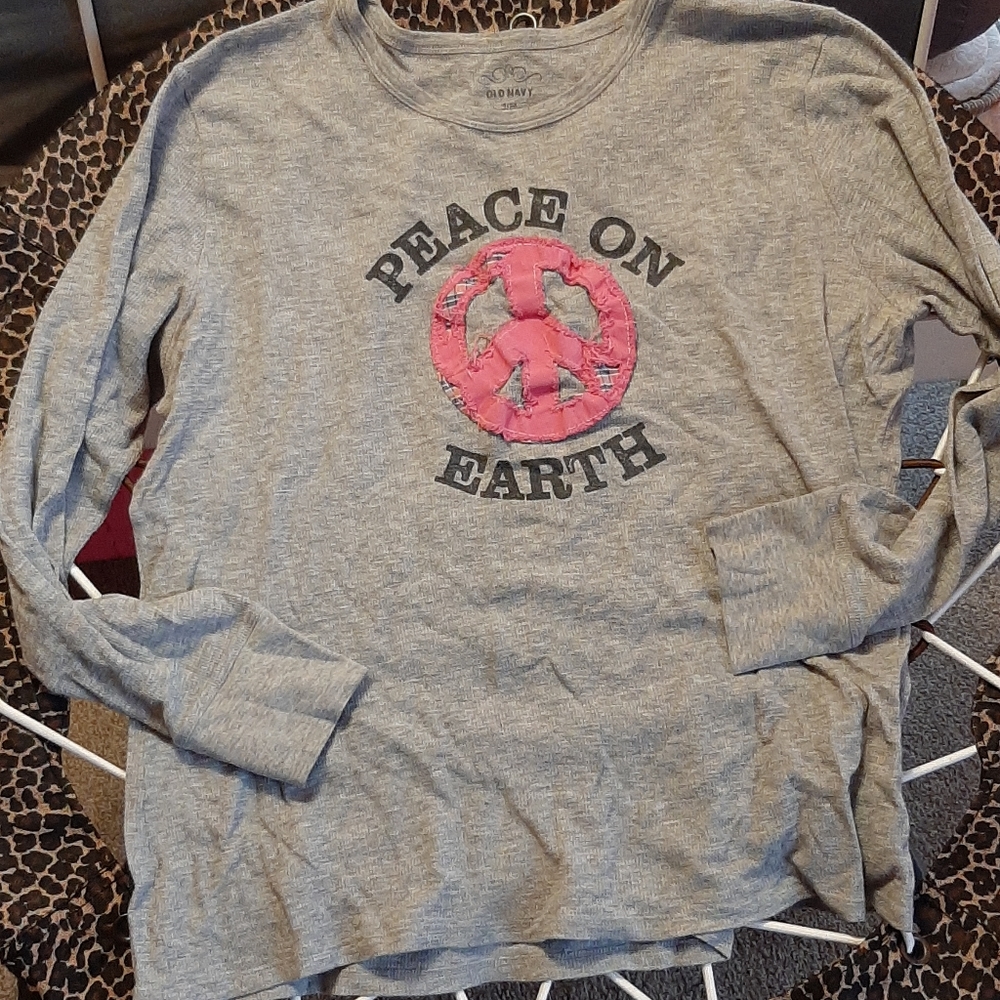 Peace on earth long sleeve